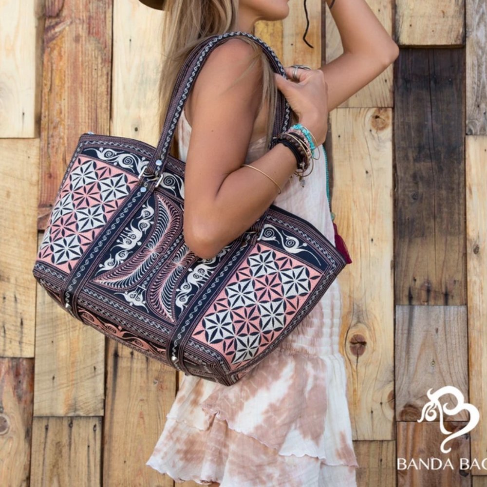 Art made with love by our Sumatran Artisans  - Gusi Tote Bag